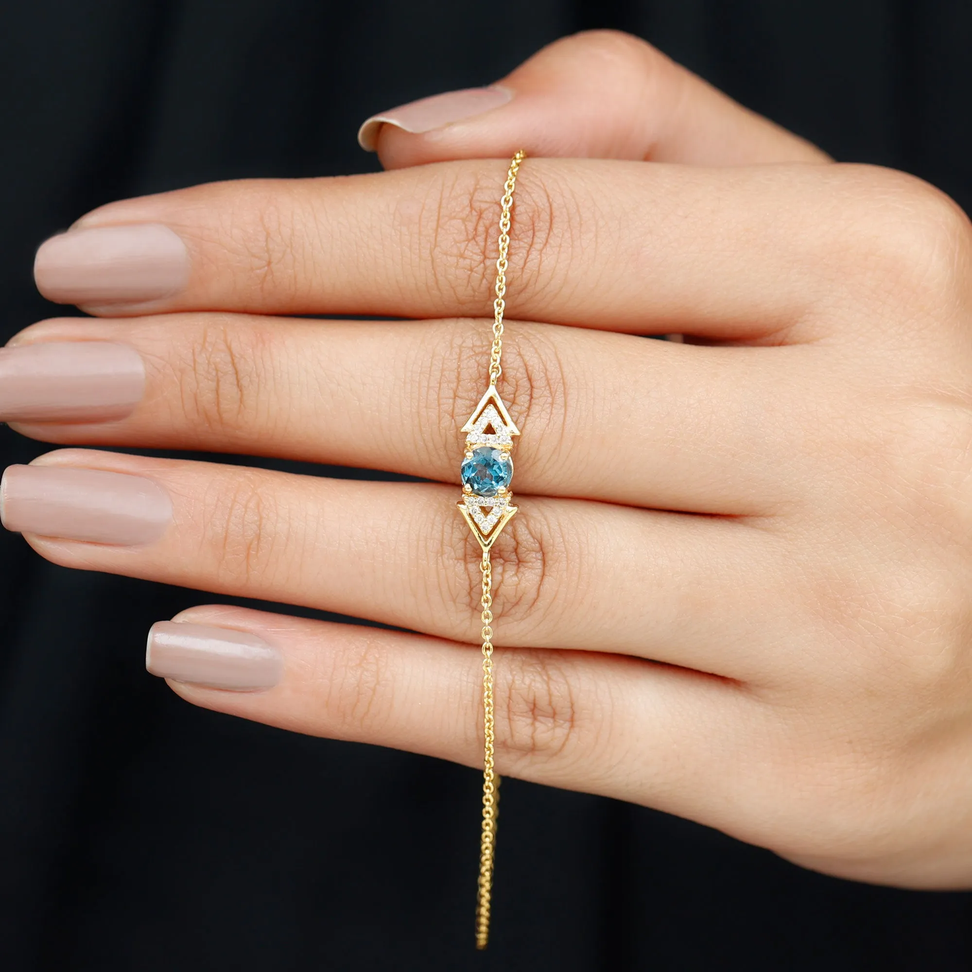 0.75 CT Minimal London Blue Topaz and Diamond Geometric Chain Bracelet