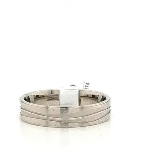 5mm Wide Matt Ring With Wave Design