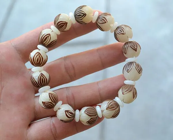 Carved Bodhi Seed Lotus Beads Bracelet