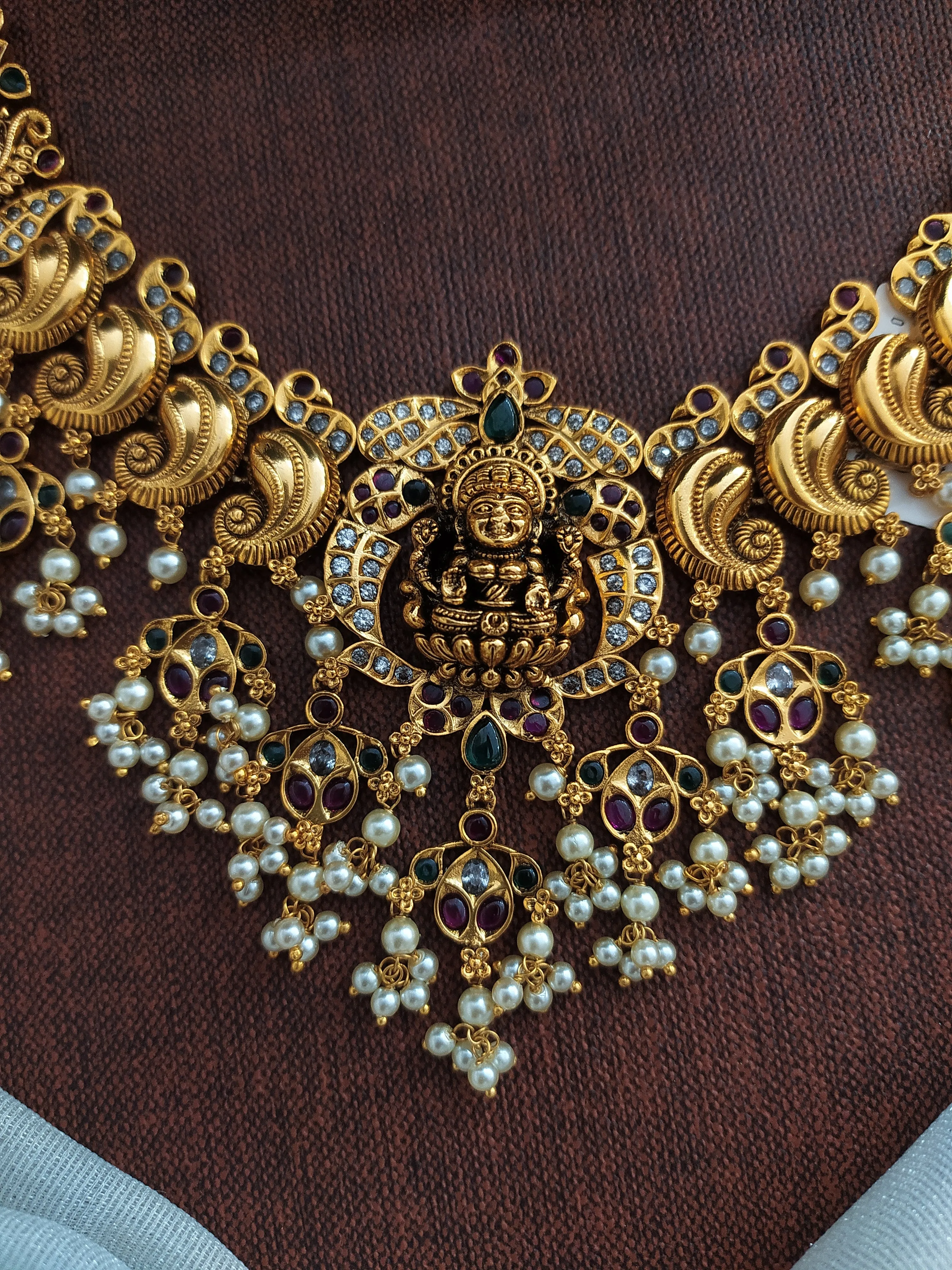 Divine Radiance: Traditional Antique Lakshmi Necklace Set