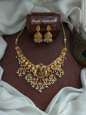 Divine Radiance: Traditional Antique Lakshmi Necklace Set