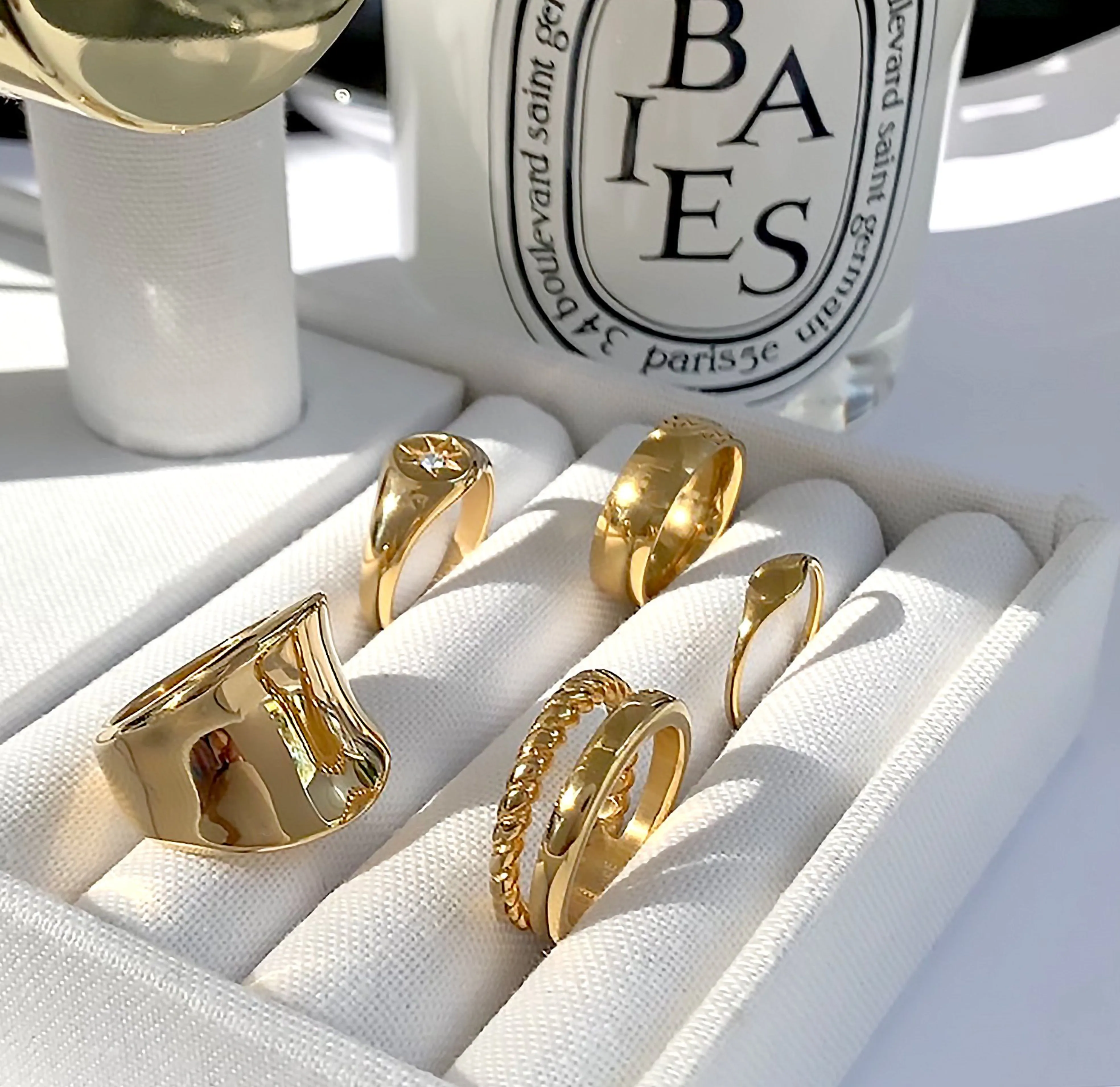 DREW GOLD PINKY SIGNET RING