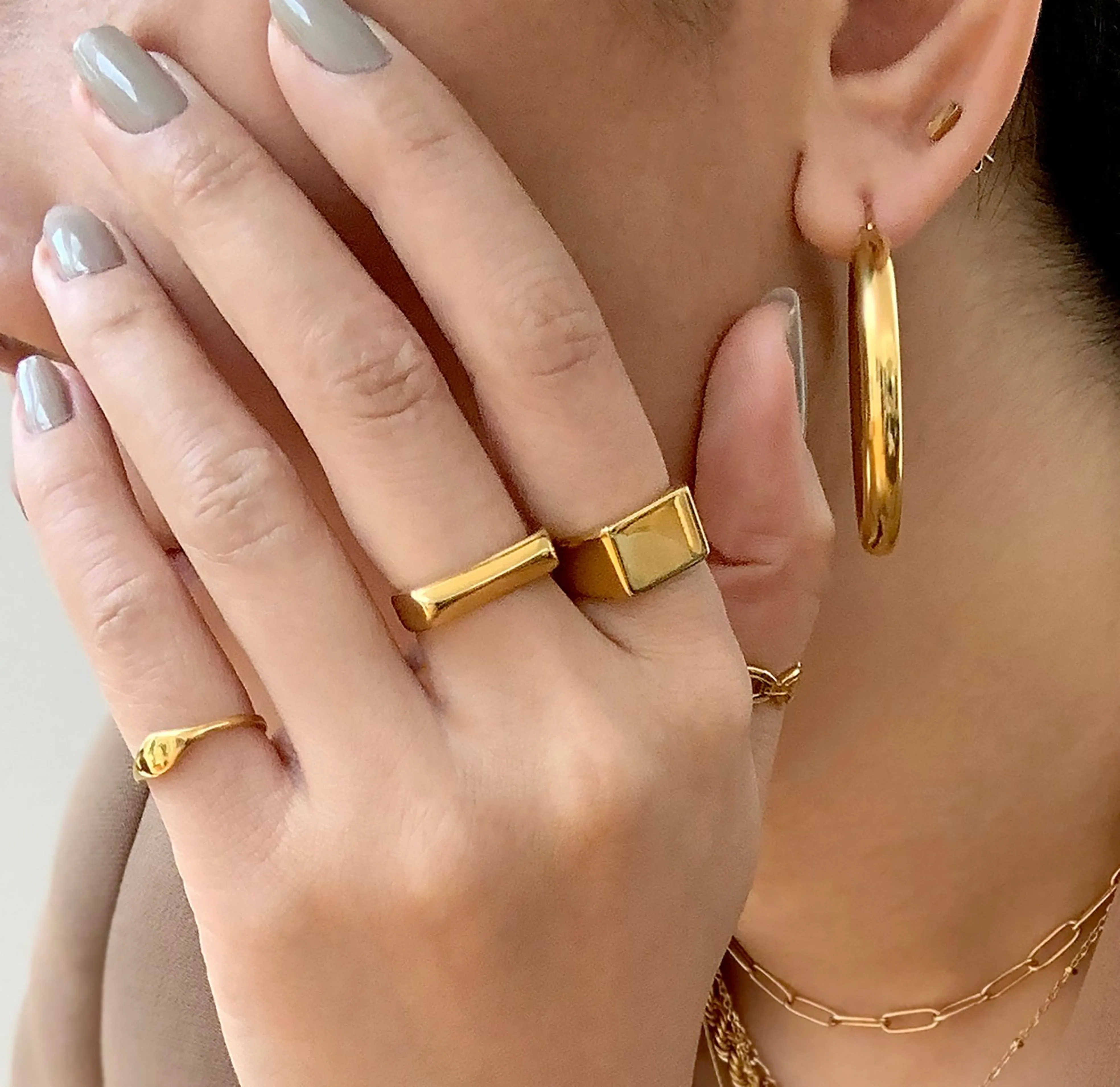 DREW GOLD PINKY SIGNET RING