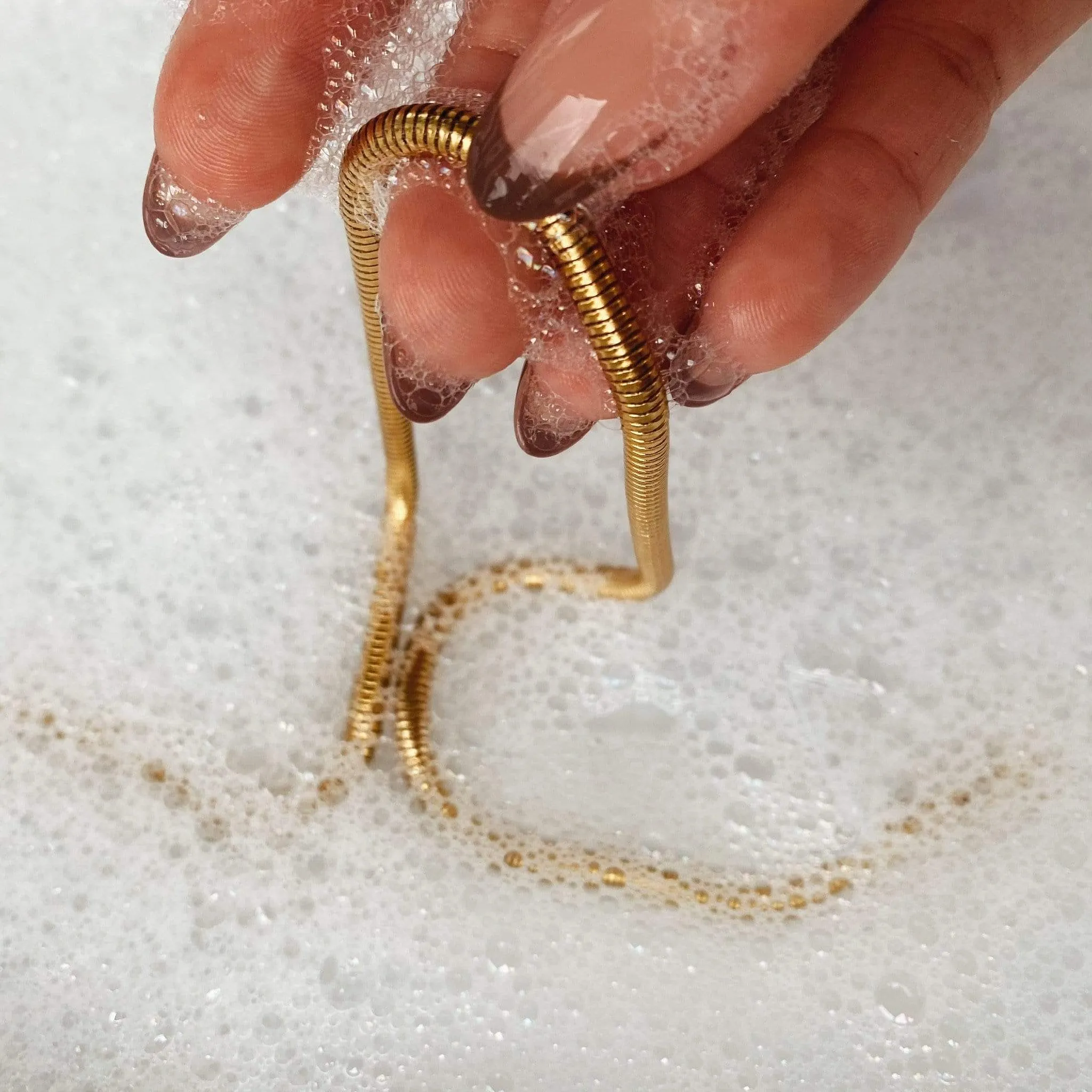 Ellie Vail - Candice Round Snake Chain Necklace