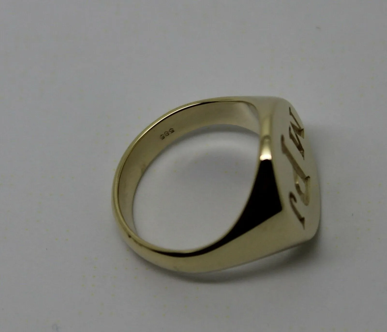 Full Solid Heavy New 14ct Yellow, Rose or White Gold Oval Signet Ring Size K   Engraving