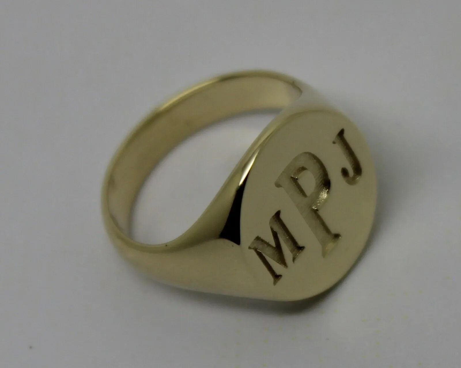 Full Solid Heavy New 14ct Yellow, Rose or White Gold Oval Signet Ring Size K   Engraving