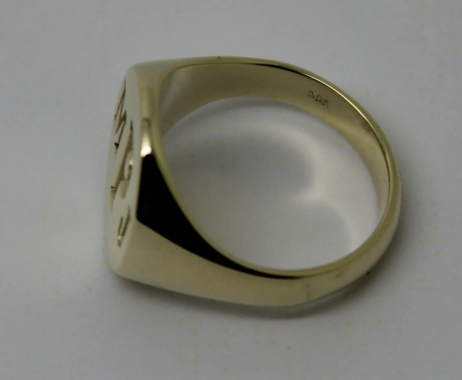 Full Solid Heavy New 14ct Yellow, Rose or White Gold Oval Signet Ring Size K   Engraving