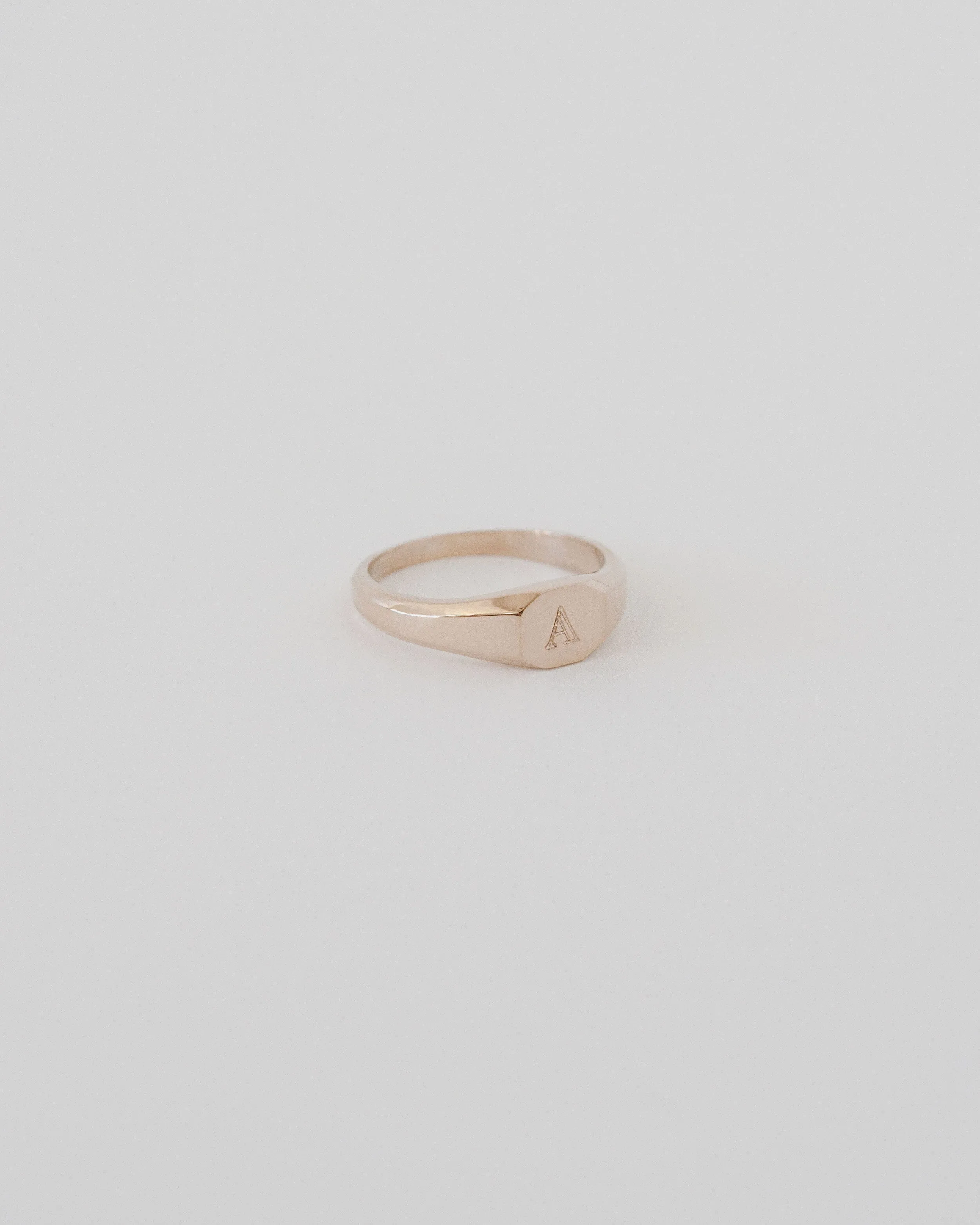 MISFIT SIGNET
