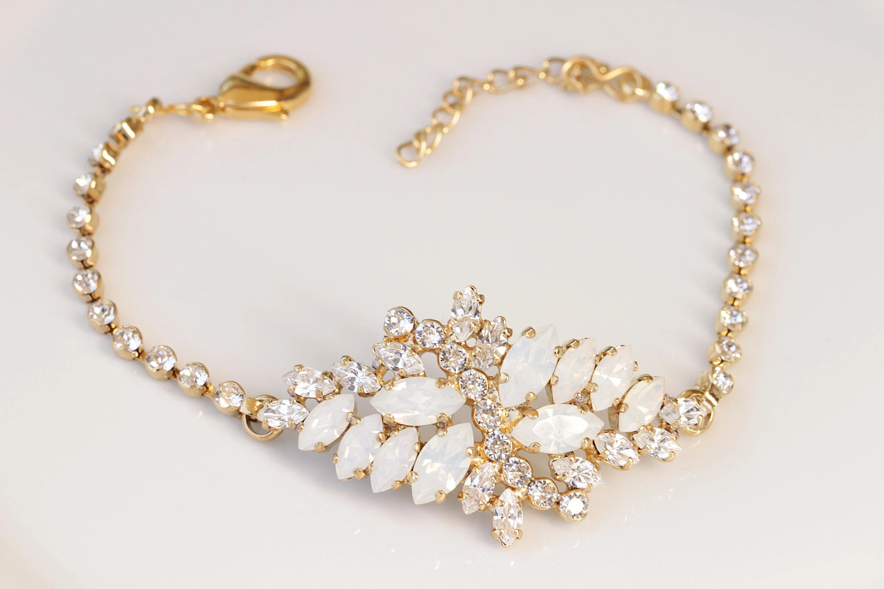 OPAL COLLAR NECKLACE