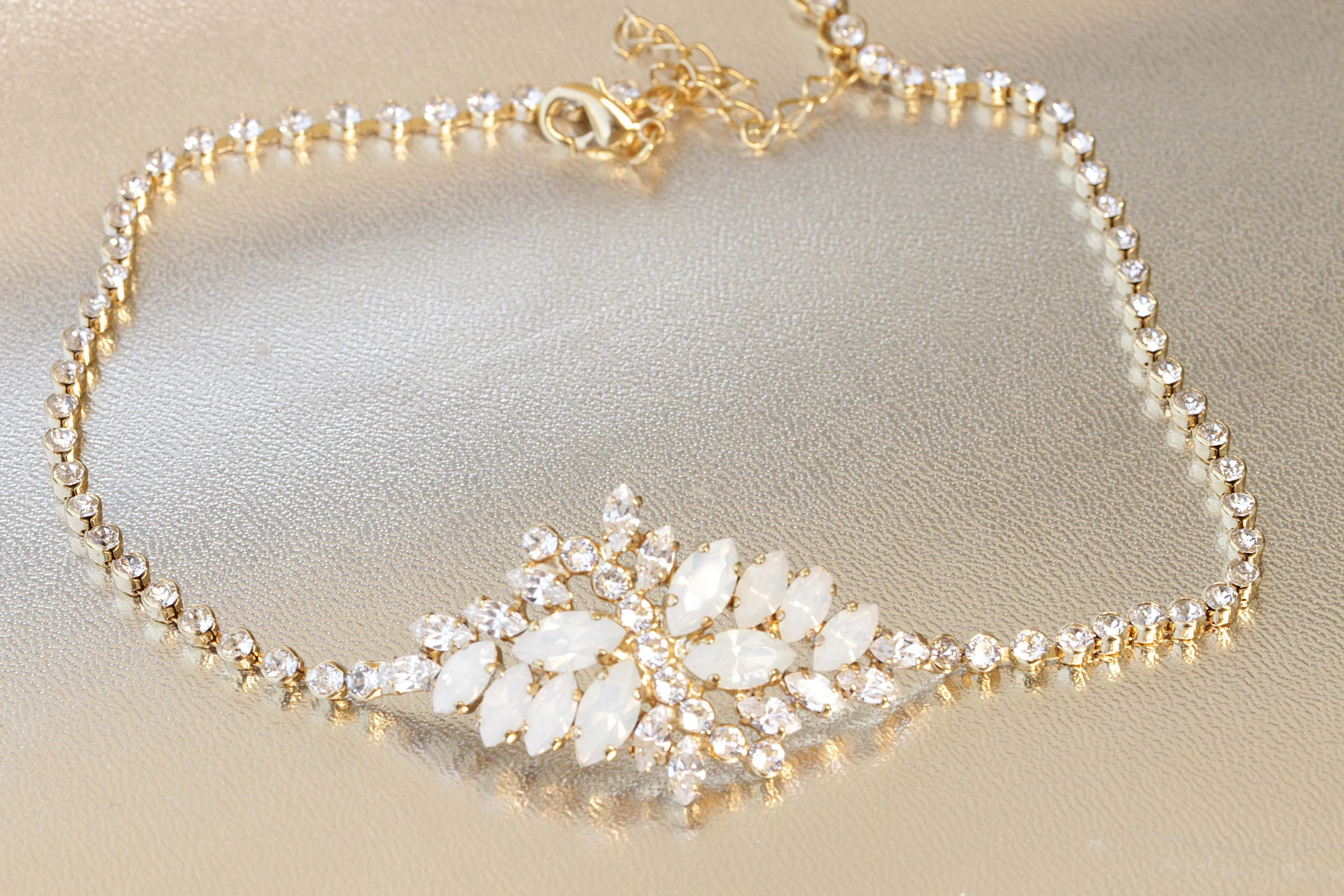 OPAL COLLAR NECKLACE