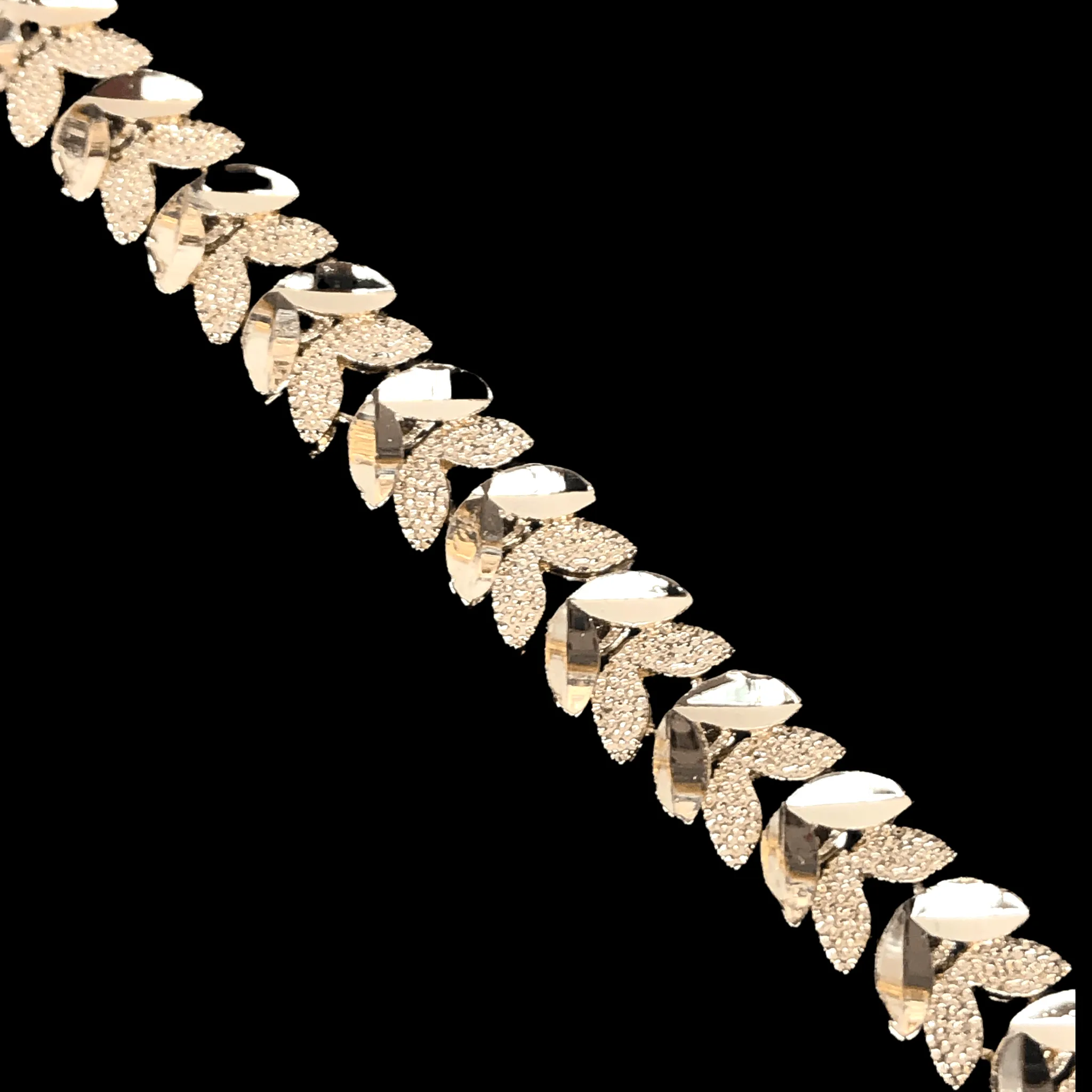 Oro Laminado Gold Filled Parisian Edition Golden Leaf Bracelet