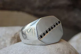 Signet Ring.