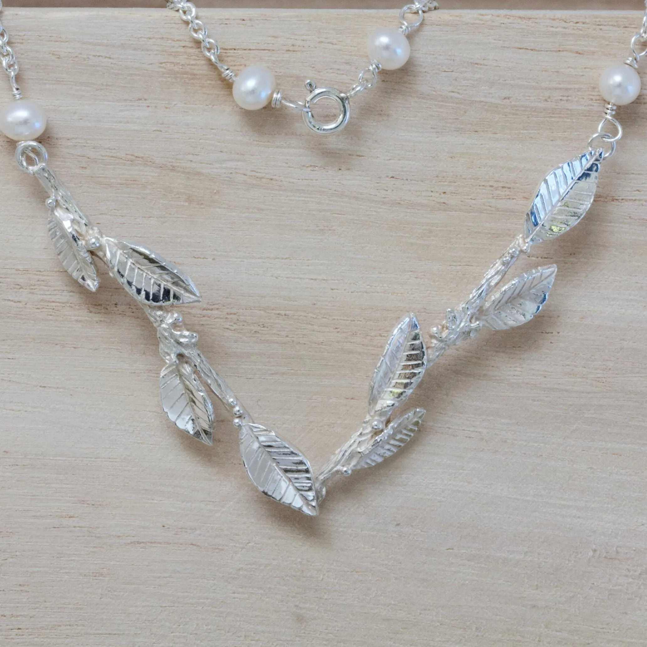 Silver Laurel leaf Wreath Necklace with Pearls