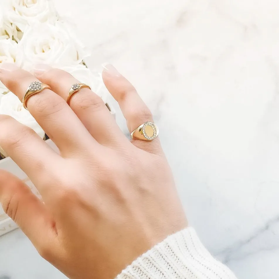 SIMONA DIAMOND SIGNET RING