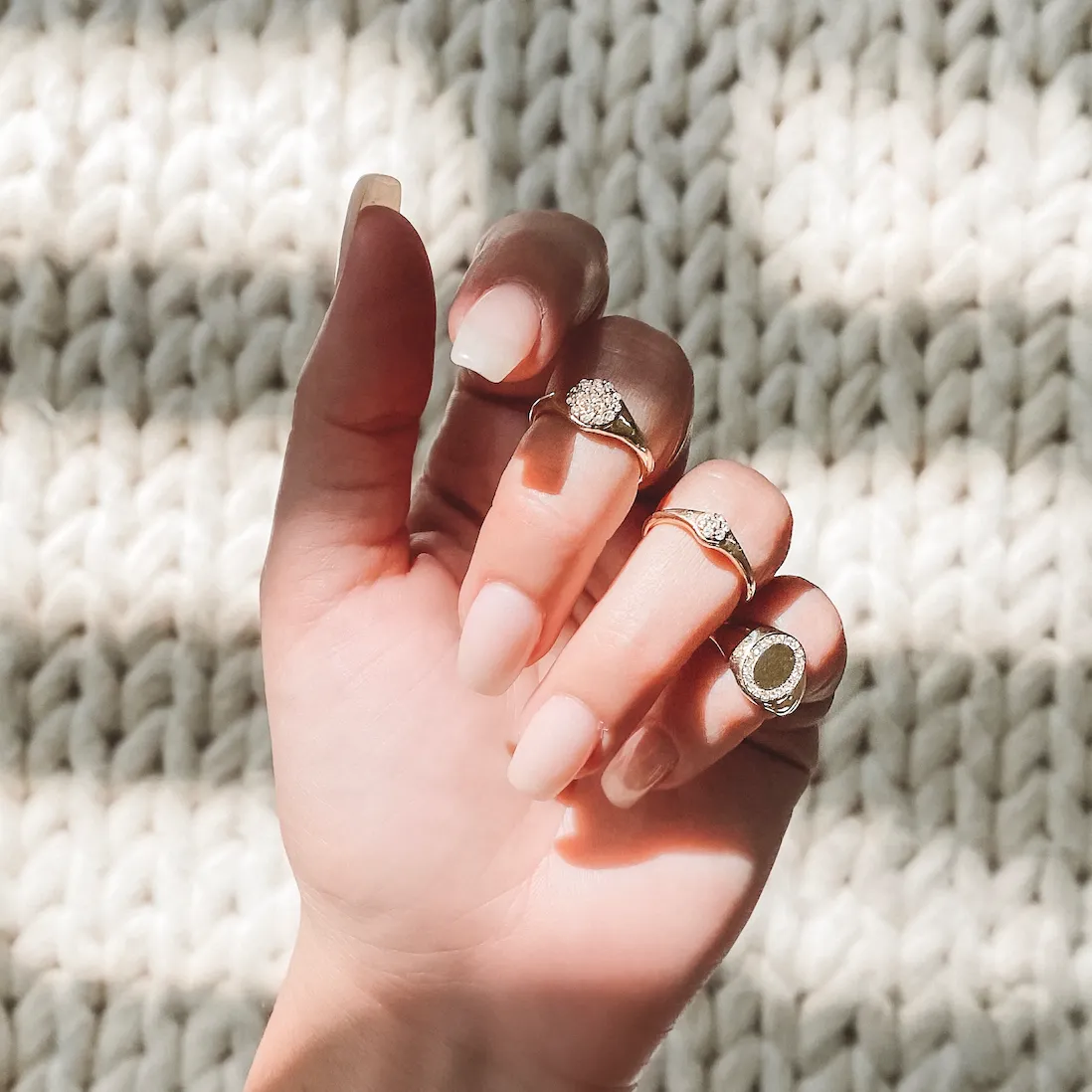 SIMONA DIAMOND SIGNET RING