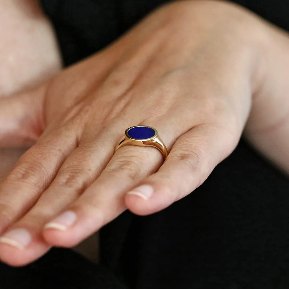 Soleil Collection Round Lapis Signet Ring | 9K Yellow Gold