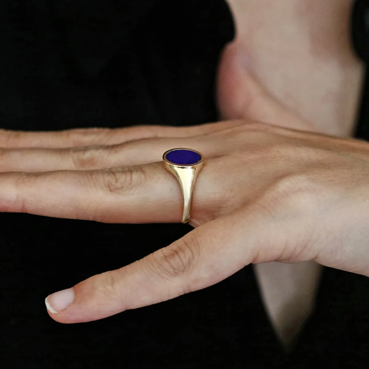 Soleil Collection Round Lapis Signet Ring | 9K Yellow Gold