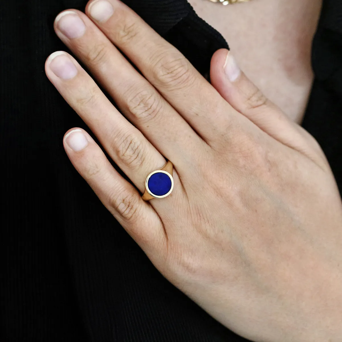 Soleil Collection Round Lapis Signet Ring | 9K Yellow Gold