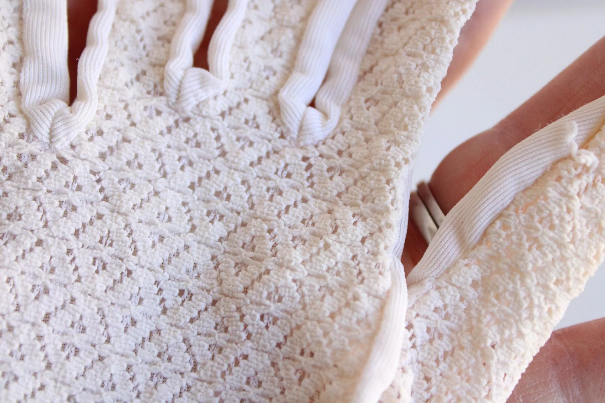 Vintage 1960s Gloves With Lace Backs